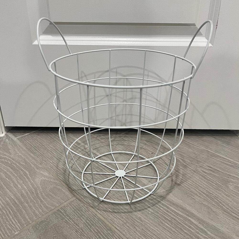 White Wire Basket - Picture 1 of 4